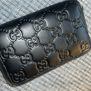 Gucci Signature card case